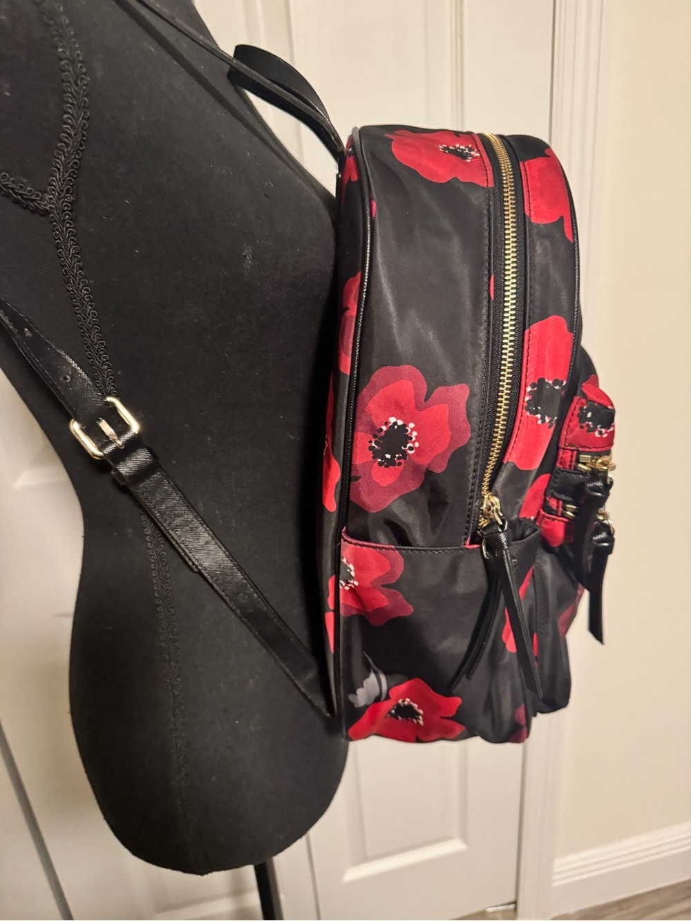 kate spade Wilson poppy Backpack with Red Floral Print - Picture 7 of 12